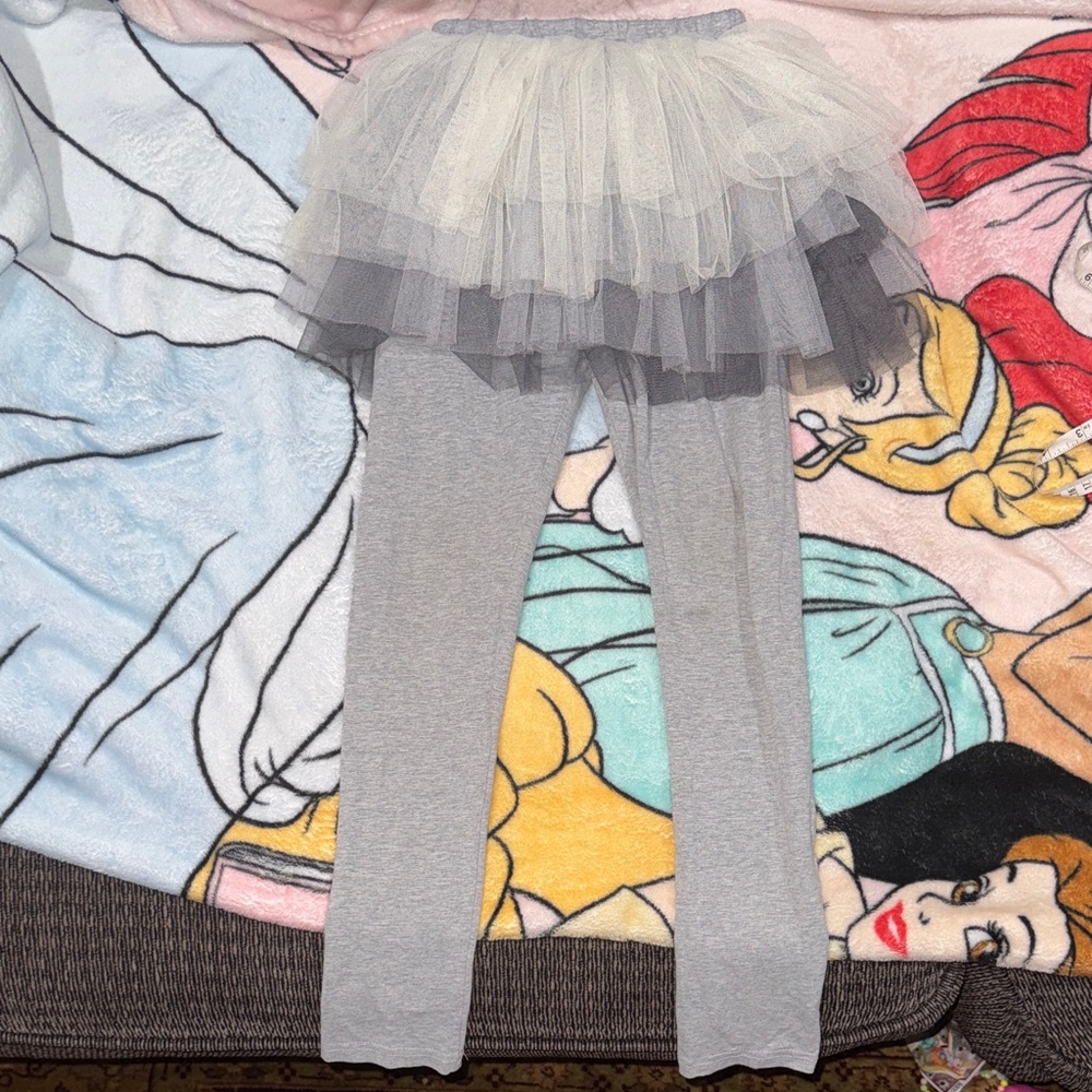 Gray Tulle Tutu Leggings - Soft Layered Skirt. Super Stretchy! Size 8/10